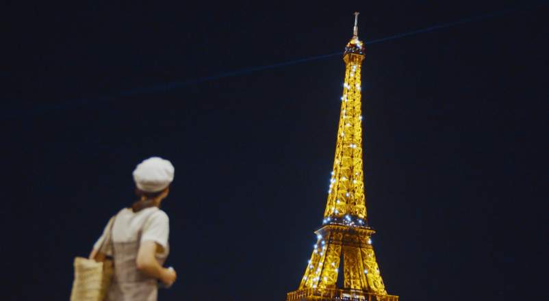 Comment se présente l’éclairage de la Tour Eiffel ?
