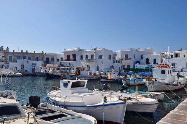 port de naoussa a paros