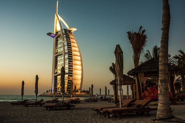 baignade dubai fevrier