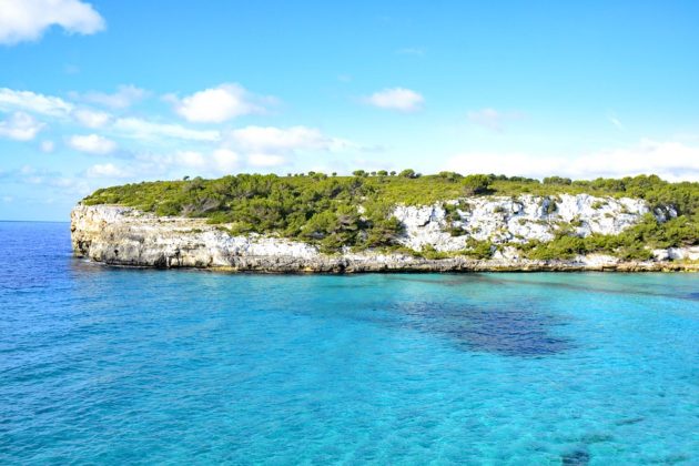 peut on se baigner dans les baleares en avril