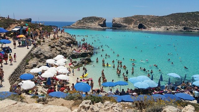 malte ou chypre plage