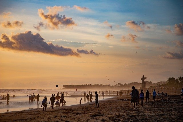 peut on se baigner a bali en juillet