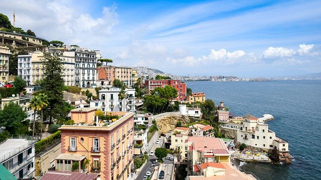 naples ou aller en italie pas cher